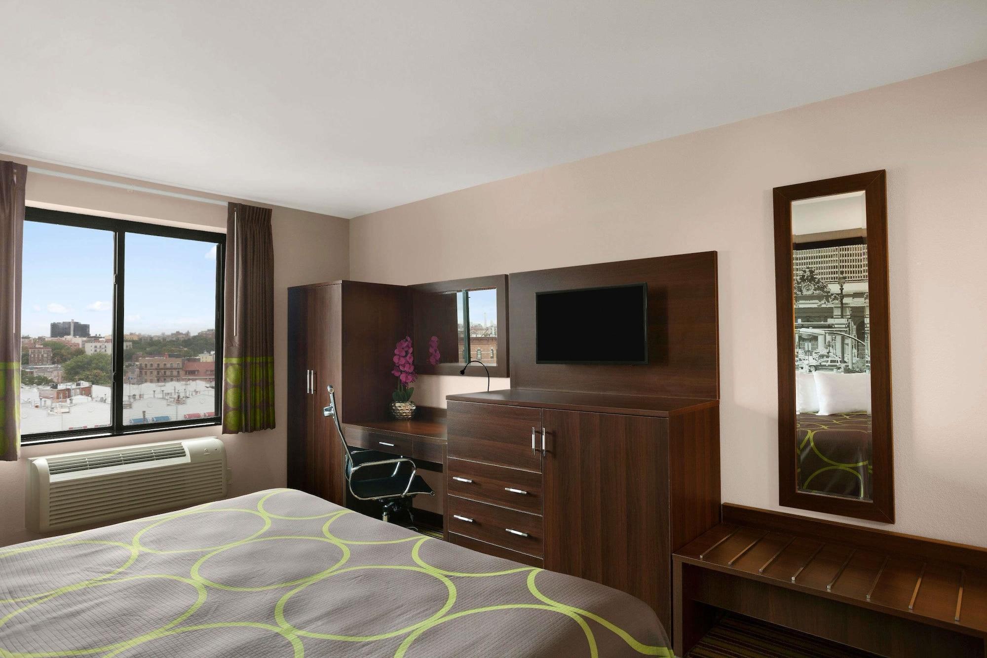 Hotel Super 8 Bronx à New York Extérieur photo